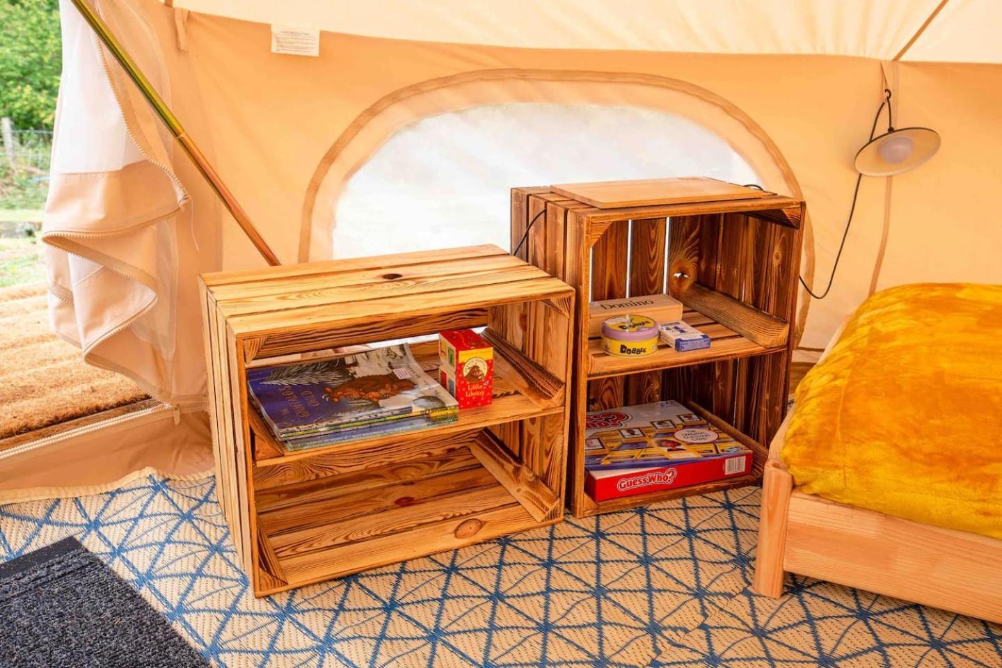 Roaches Retreat Family Glampsite, Rocky Reach Bell Tent With Outdoor Adventures And Campfire Nights Upper Hulme Экстерьер фото